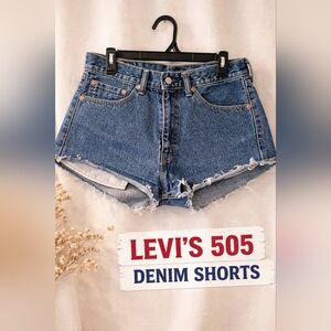 Levi’s 505 Cutoff Denim Shorts W32 Distressed Raw Hem Vintage
